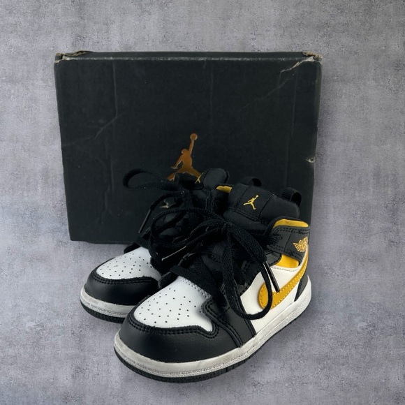 Nike Air Jordan 1 Retro Mid TD Pollen Black White 640735-177 Toddler Sz: 7c - Picture 2 of 6
